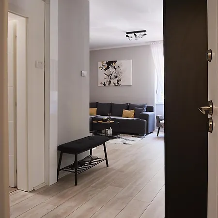 Emili Apartment *